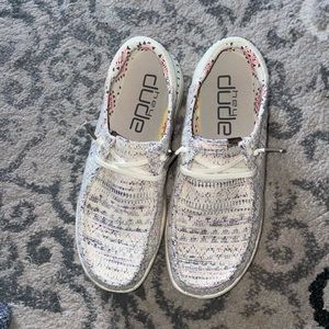 Cream with multitcolor hey dude